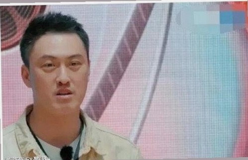 张津瑜“厕所门”事件再起风波，吉林警花多段视频独家曝光