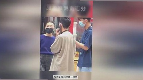 揭秘“娱乐吃瓜君”背后的多面人生：网红反差婊还是圈内真性情？